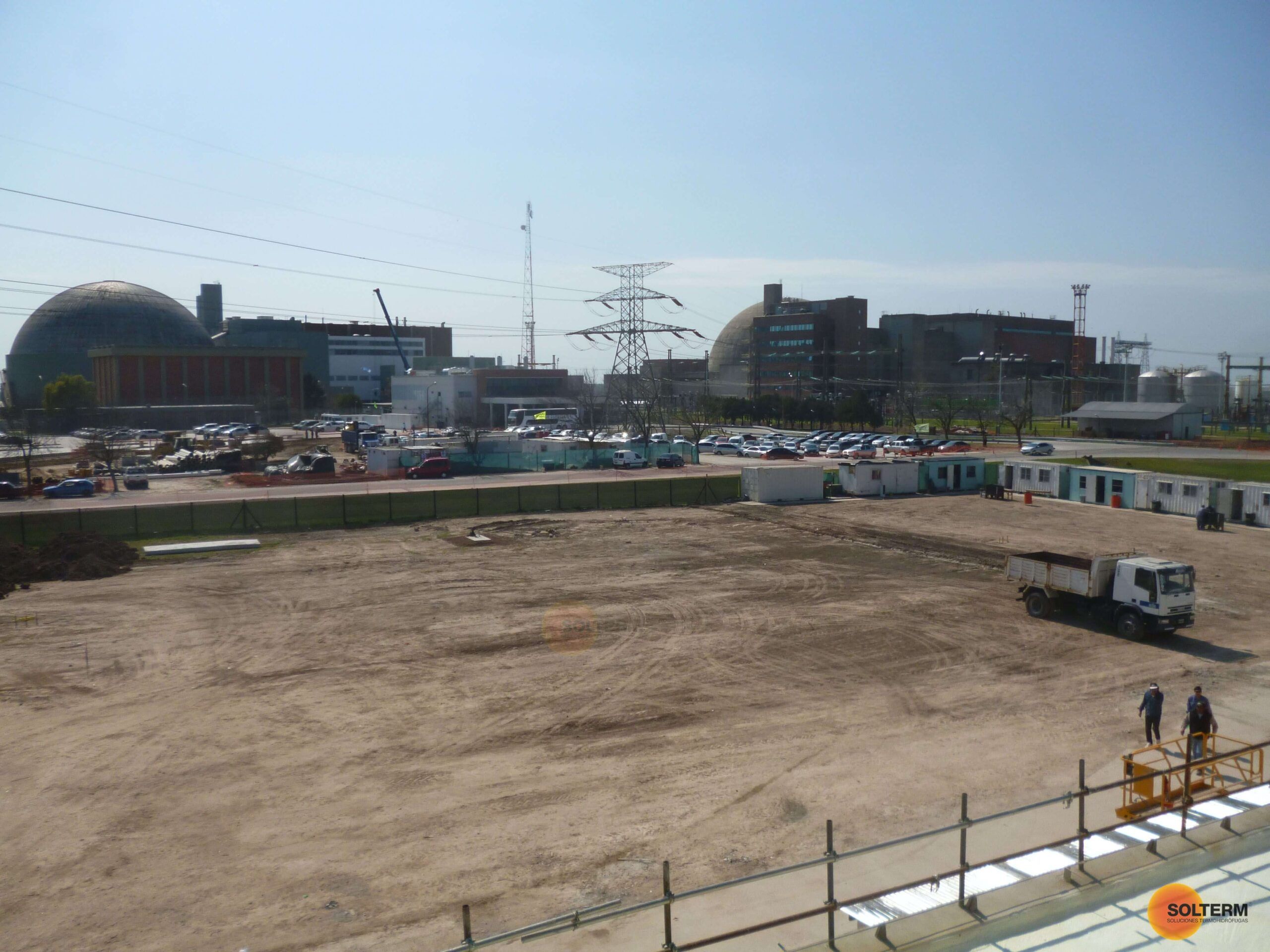 Poliuretano3 explanada del proyecto de attucha